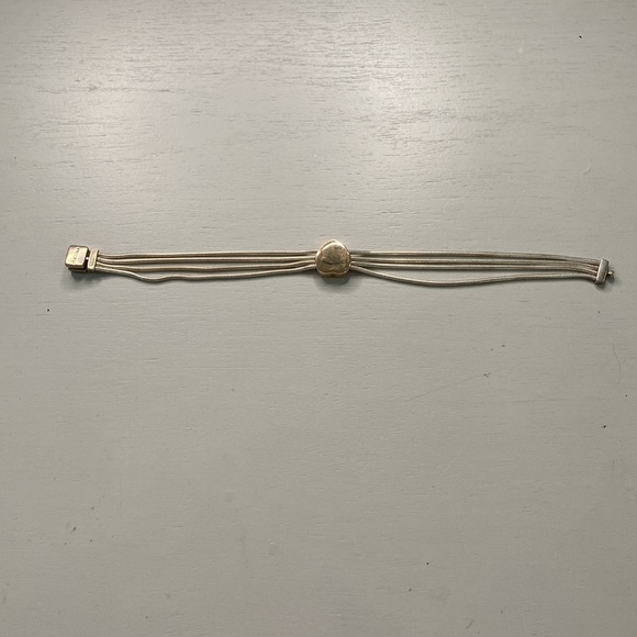 Pandora charm bracelet - Picture 3 of 3